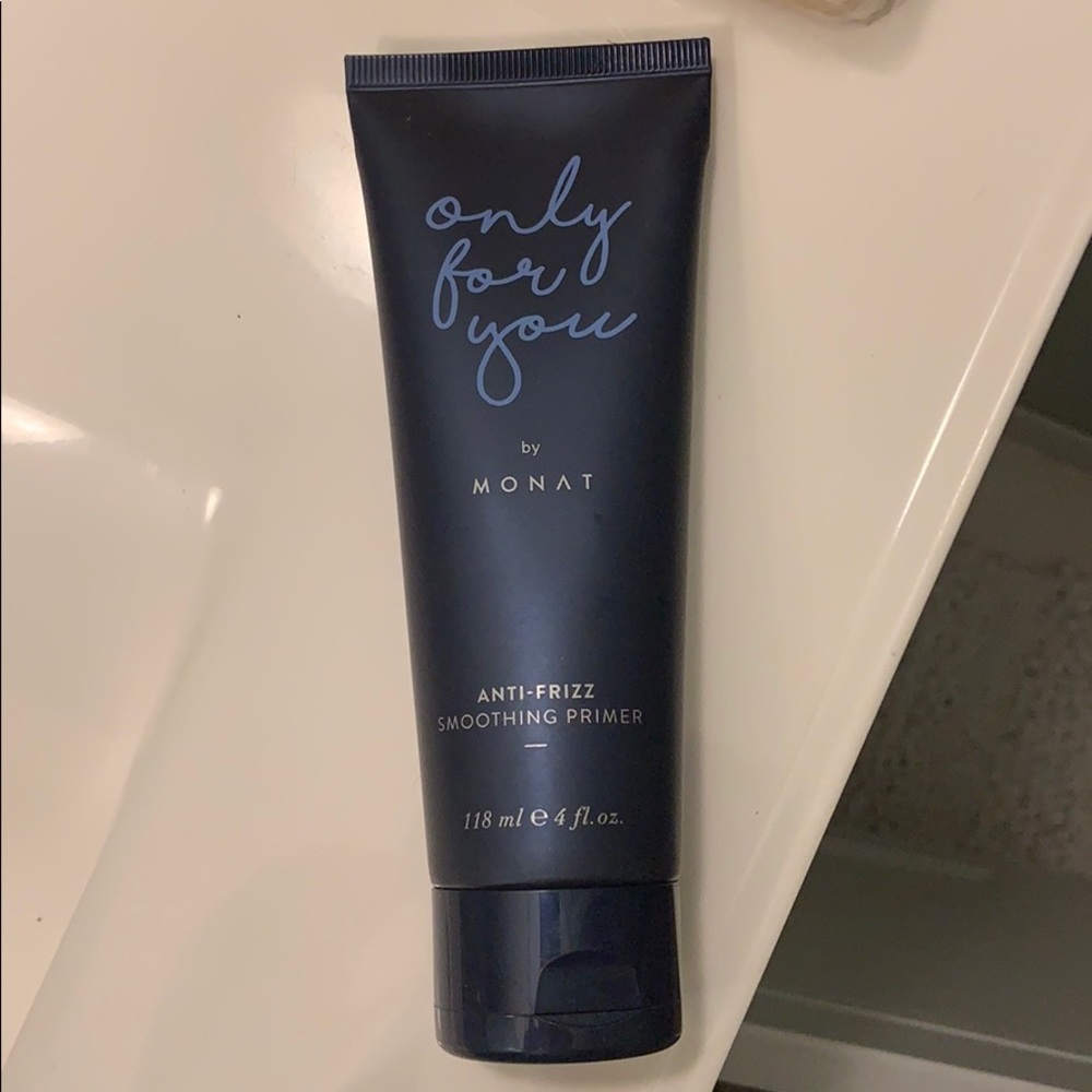 Monat anti-frizz